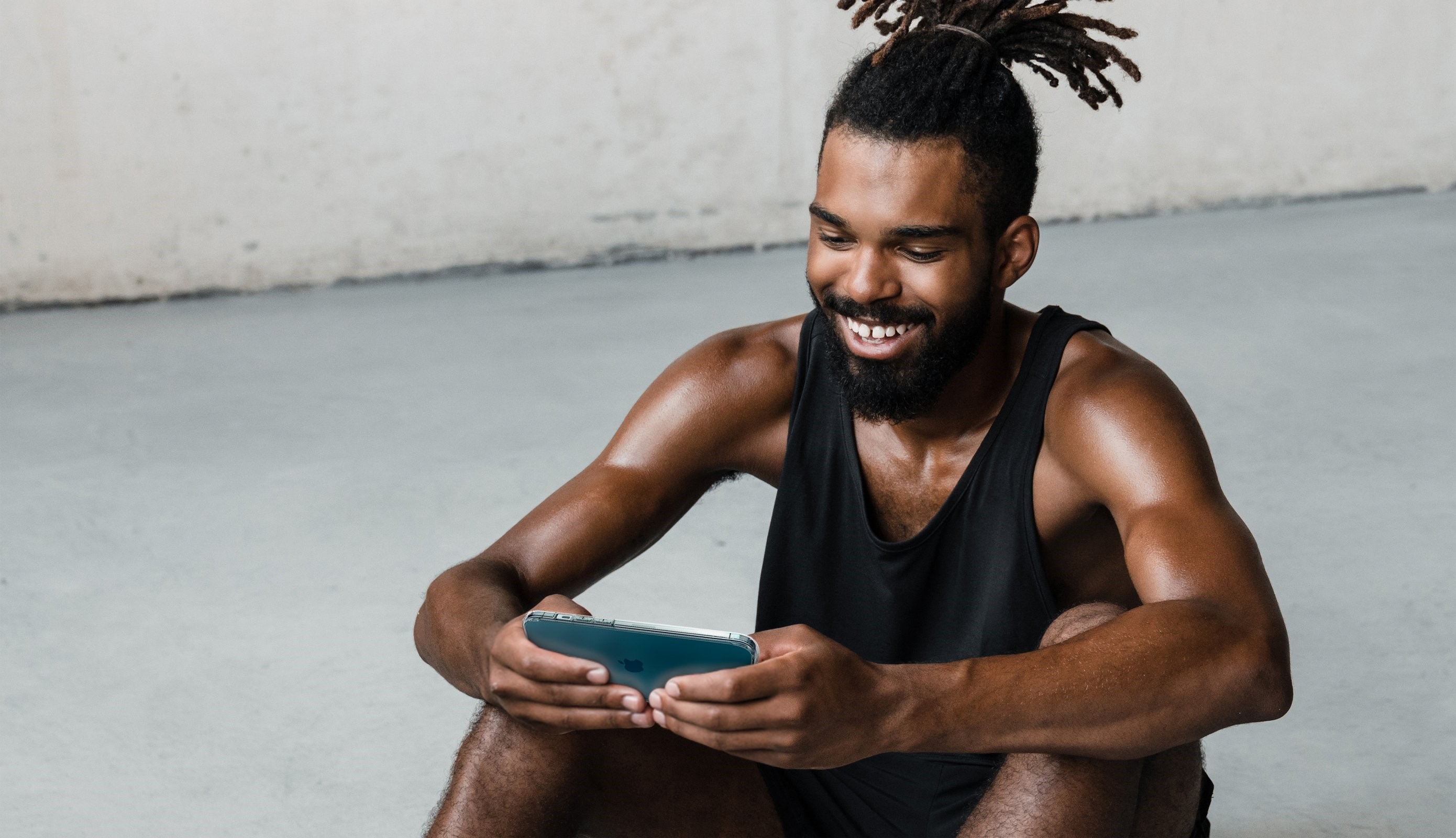 SPIGEN ULTRA HYBRID IPHONE 12/12 PRO SAND BEIGE (ACS02177)